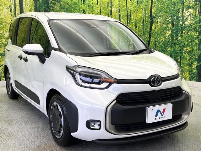大好評のボディコーティング「弾スプラッシュコート」もご納車までに施工可能。通常のガラスコートと異なる、耐久年数6年の無機質ガラスコーティングが、ボディをキレイな状態に保ってくれます。