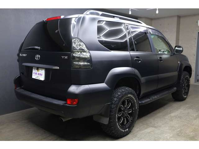 各種コーティング、内装コーティング、クリーニングなど、お客様のご予算に合わせたプランをご提案いたします。カスタム、板金修理ももちろん可能でございますので、お気軽にお申し付けください。