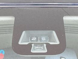 【三菱e-Assist】走行中に前方の車両等を認識し、衝突しそうな時は警報とブレーキで衝突回避と被害軽減をアシスト。より安全にドライブをお楽しみいただけます。