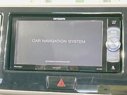 【ナビゲーション】使いやすいナビで目的地までしっかり案内してくれます。各種オーディオ再生機能も充実しており、お車の運転がさらに楽しくなります！！