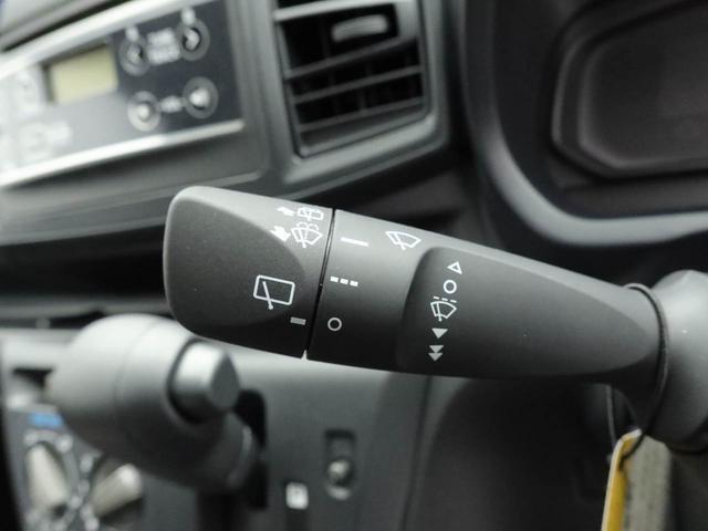 ダイハツディーラーでは『ダイハツ認定中古車』という基準を設け、車選びに詳しくないお客様でも『安心して選べる』をご提供しています。
