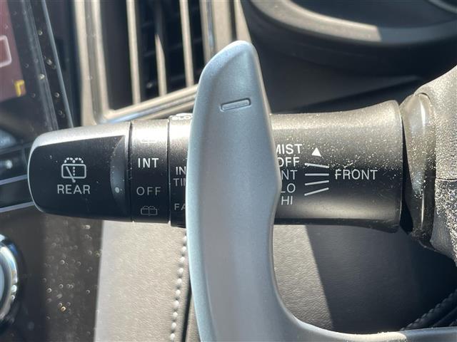 【運転席操作部】快適なドライブを楽しむための機能が装備されています！運転席から触れるので、使いやすいです！除菌プランいれていただくと、さらに清潔で安心していただけます！