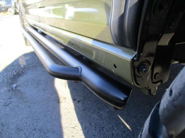 当社では、24ヶ月法定点検と同様のメンテナンスを行い、更に54項目における内外装備品など点検チェックのメンテナンスを行い安心のカーライフを多くのユーザー様に提供しております。