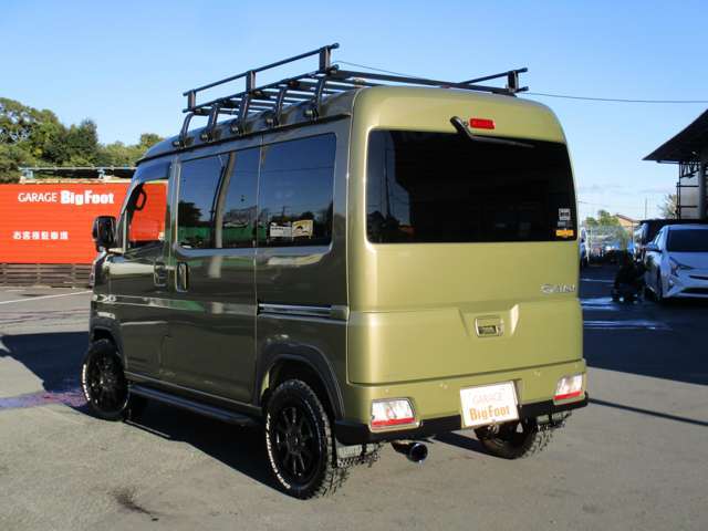 (4WD　ターボ)(JUNKYSバンパーガード)(JUNKYSマフラー)純正9型Dオーディオ地デジBカメラ　ETC　サイドステップ　純正OPキャリア　社外グリル　マッドフラップ　15AW＆RTタイヤ