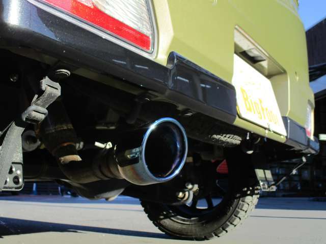 オートローンは金利3.9％～、最長120回までご利用いただけます。店頭にご来店いただかなくてもローンシミュレーションから仮審査まで可能ですので遠方のお客様もお気軽にご相談ください。