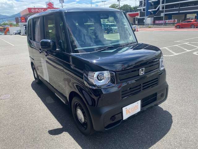 【届出済未使用車の得する価格】大量仕入れにより車両価格が割安な上重量税は払い込み済みで、登録月によっては取得税もかかりません。