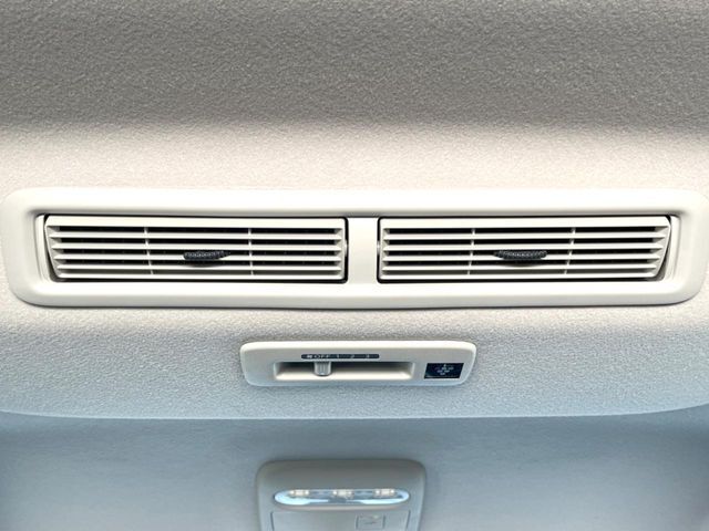 【サーキュレーター】エアコンの風を後部座席まで届けてくれ、広い車内空間でも素早く快適な温度になります♪真夏や真冬に便利な機能です。