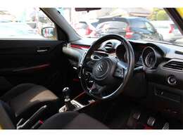 室内コンデションも良好な1台です！！是非、ご来店していただいて現車を見ていただければと思います！！