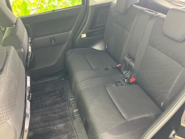 WECARSでは各商談席に大型モニターをご用意しております！見やすい大画面でゆったりと全国の在庫をご覧いただけます！是非ご来店お待ちしております！