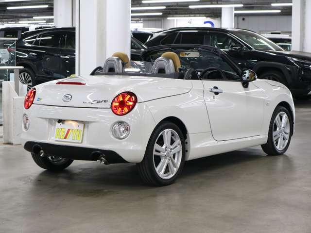 自社陸運局指定工場完備！国家資格車検検査員資格を持った整備士による整備。走行に関係のない所も不具合箇所があれば修理してお渡しいたします。