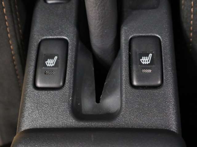 公的機関「（財）日本自動車査定協会」の基準を採用。日本オートオークション協議会「走行距離管理システム」で距離に不正が無いかもチェック済みです。