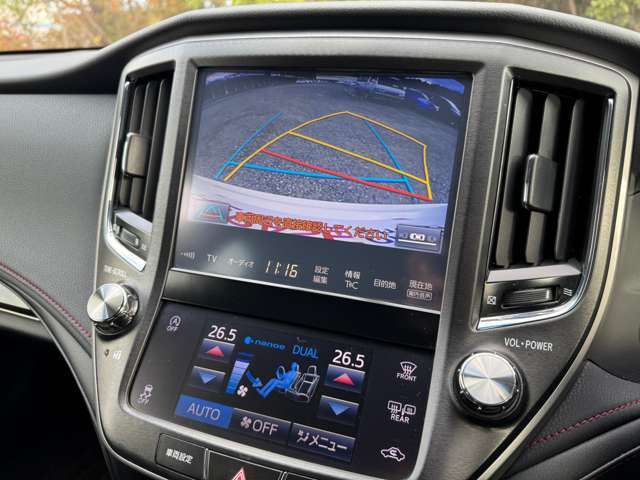 バックモニターも装備されているので、バック駐車の際も安心です♪