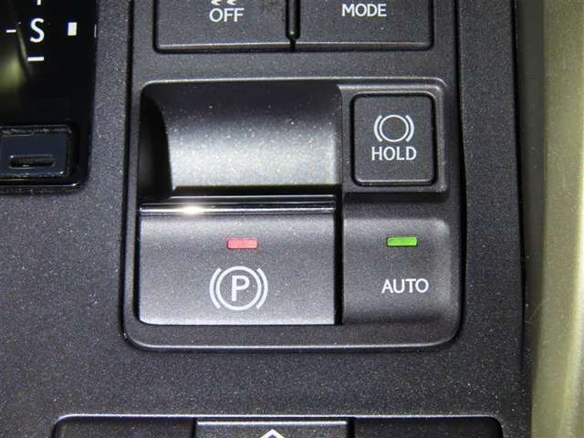 電動パーキングブレーキを装備しております。