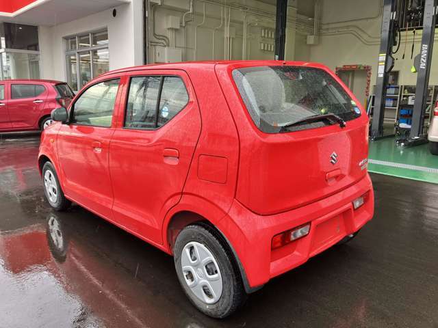 国交省の代わりに車検認定ができる「陸運局指定工場」の資格をもっており、熟練の整備士や国家資格を持った整備士が揃ってます！