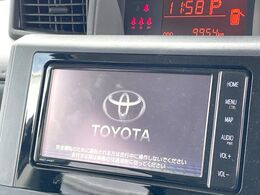 【純正ナビ】人気の純正ナビを装備しております。ナビの使いやすさはもちろん、オーディオ機能も充実！キャンプや旅行はもちろん、通勤や買い物など普段のドライブも楽しくなるはず♪