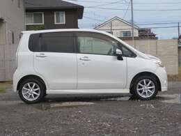 SDナビ/地デジ/バックカメラ付き！