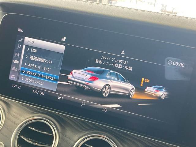 衝突軽減ブレーキやアクティブレーンキープアシストもついてます♪