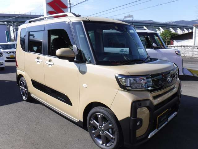 遠方にて現車を確認出来ないお客様もご連絡いただければ、外装の状態など担当者がご説明いたします。気になることはぜひお問合せ下さい。