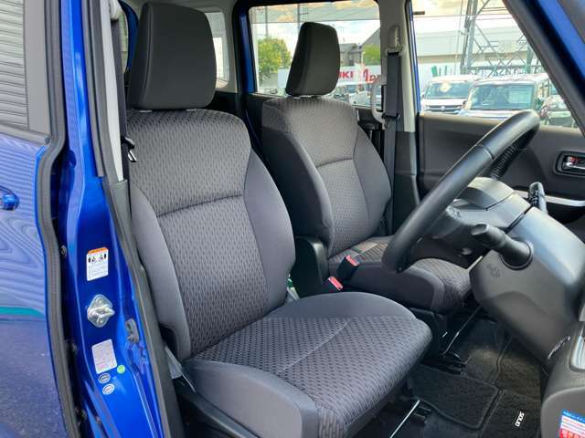 ご覧いただきありがとうございます♪気になったお車がありましたらお気軽にお電話をください♪