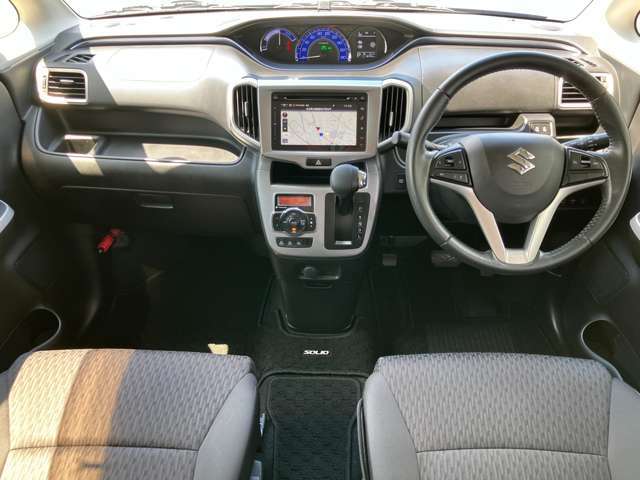 車を運転する際には運転席の存在は欠かせません。なのでしっかりとチェックしたいポイントですね。