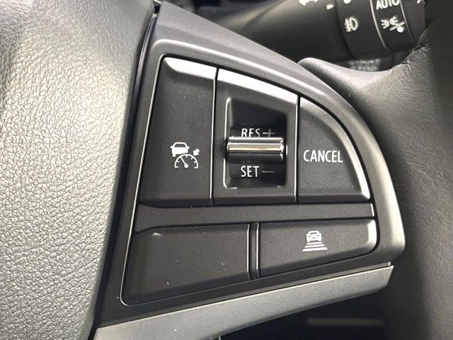 【アダプティブクルーズコントロール】高速道路での長距離走行が楽に！！自動で速度を保つクルーズコントロールが、衝突軽減システムと連携し、前方の車両を感知して車間を保つように速度調節してくれます！！