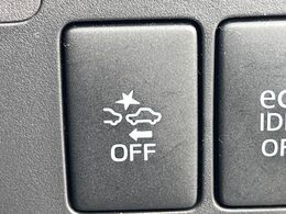【スマートアシスト】走行中に前方の車両等を認識し、衝突しそうな時は警報とブレーキで衝突回避と被害軽減をアシスト。より安全にドライブをお楽しみいただけます。