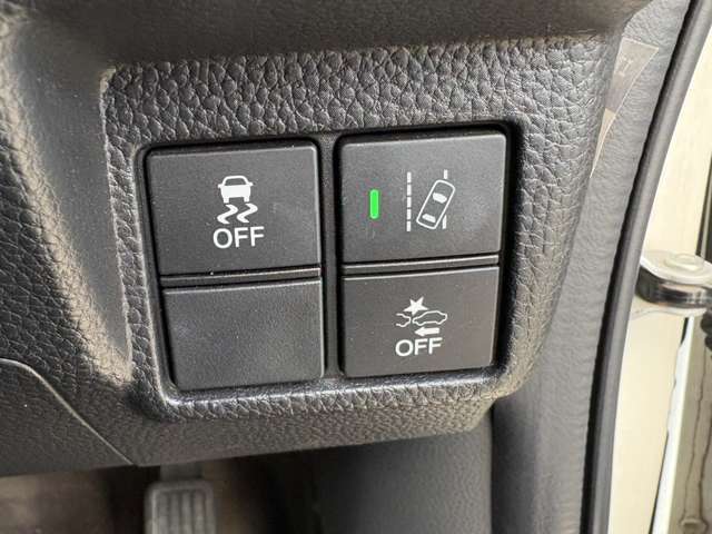 ケイカフェでは、快適なカーライフを過ごしていただくためにオイル交換～定期点検や車検整備なども実施しております。