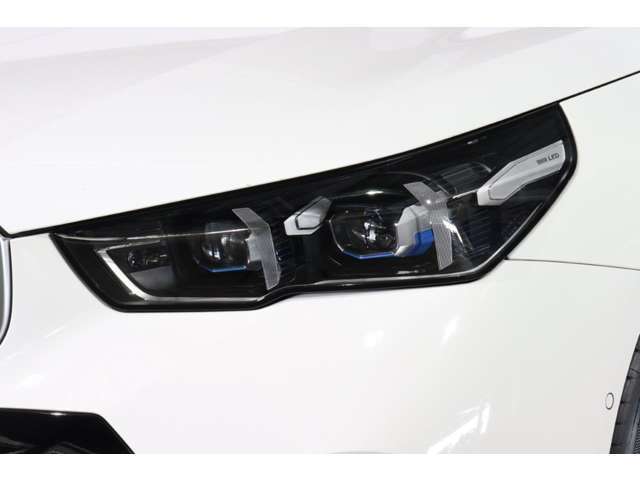 新車BMW＆MINI＆モトラッドショールーム併設しております。ネスプレッソカフェ、キッズスペースもあり、ごゆっくりとお車をご覧いただけます！