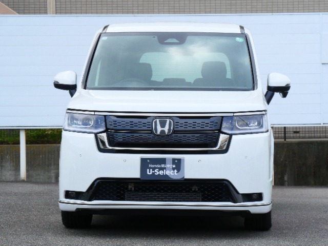 ホンダUセレクト-プレミアム-の商品になります。品質に自信があるので走行距離無制限の2年間無料保証が付いています。もしもドライブ先でトラブルがあっても、全国のHonda Carsで対応するので安心です