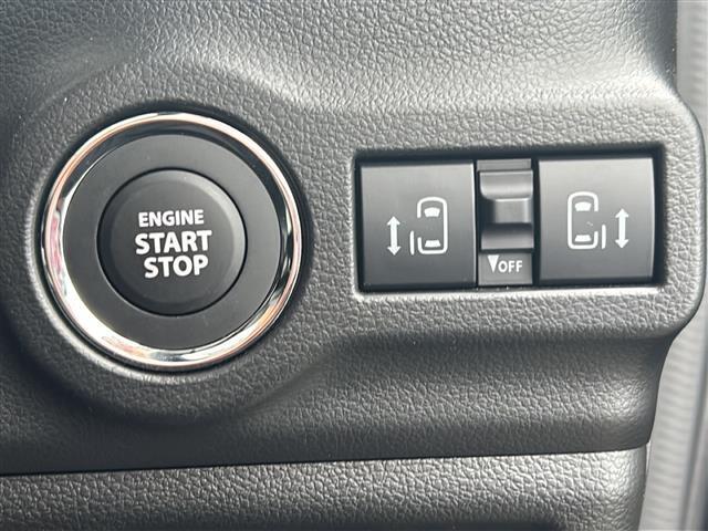 運転席操作部の画像です。店舗にて現車の確認もいただけますので、お電話で在庫のご確認の上是非ご来店くださいませ！！！ワクワクするクルマ選びをご提案します！