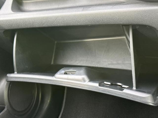国産車から輸入車まで多様なお客様のニーズのお応えできるように、全国規模で豊富な在庫展開！車のことならWECARSへ！