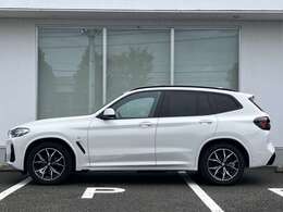 BMW Premium Selection 2年間走行距離無制限保証、安心もBMWクオリティ。BMWメカニックによる360度チェックの納車前点検。交換基準に達した部品があれば、BMW純正部品だけを使用し整備した後にお引渡しします。