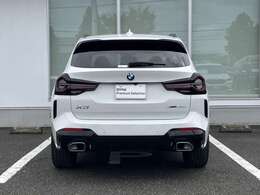 安心のネットワーク。全国187箇所（2025年2月現在）のBMW正規ディーラーのサービスセンターで整備・保証修理を受けることができます。