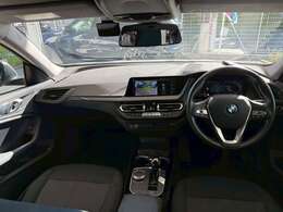 BMW正規ディーラー　BMW・Premium・Selection調布店　〒182-0015東京都調布市八雲台2-14-1　/TEL.042-426-1166/営業時間：10：00～18:00