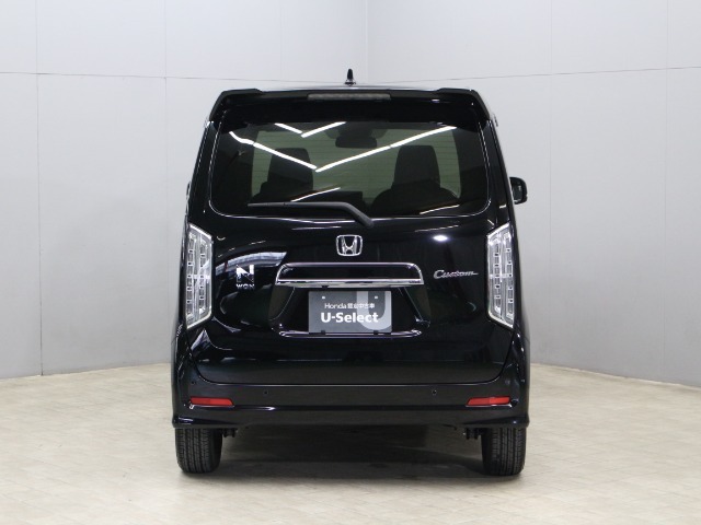 【コーティング】好評のコーティング施工で愛車のボディをケアしませんか？紫外線や酸性雨等の劣化によって塗装面の光沢の消失や塗装の剥離を防ぎます！