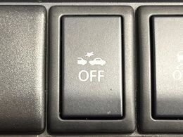 【スズキ　セーフティサポート】走行中に前方の車両等を認識し、衝突しそうな時は警報とブレーキで衝突回避と被害軽減をアシスト。より安全にドライブをお楽しみいただけます。