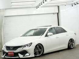 総額100万円以上のオプションカスタムパーツが既に装着済み！こちらは車両本体に含まれておりますので大変お得になっております！