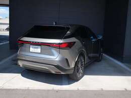 こちらのお車は富山県在住の方に販売させていただいております。