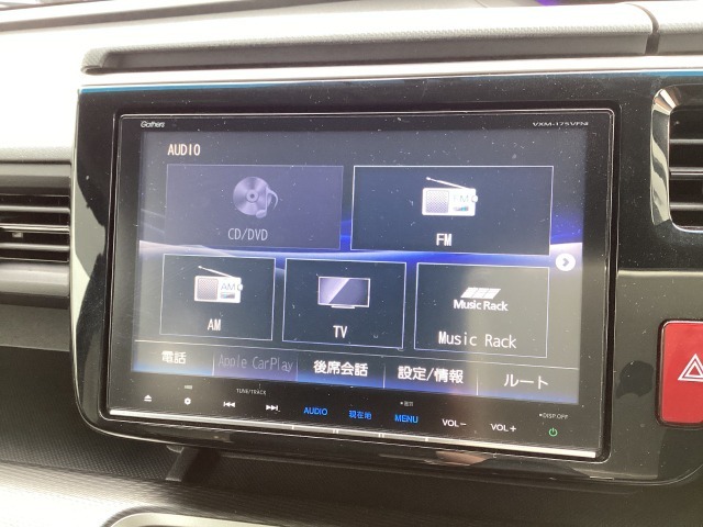 VXM-175VFNiを装備。
