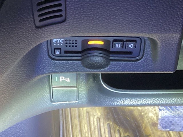 ETC付いてます。ETCが使用可能な道路通行料はキャッシュレスでスマートに走行できます。再セットアップして納車致します