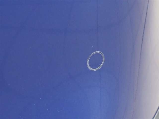 コーナーセンサー付きなので駐車が苦手な方でも安心ですね！