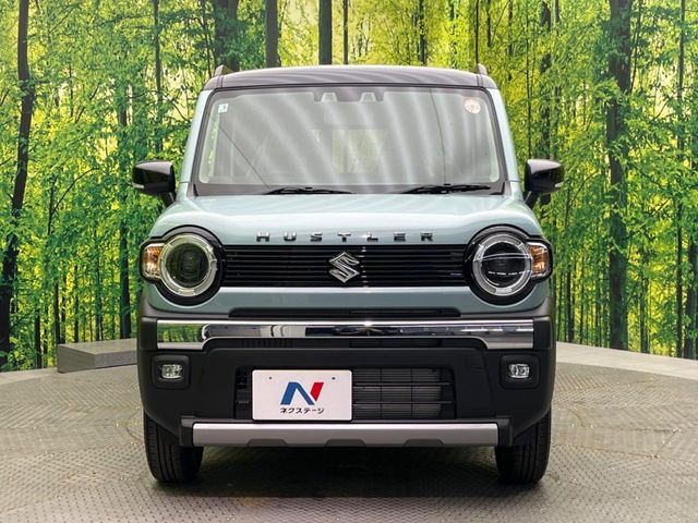 弊社では、全車『修復歴なし』のお車のみ取り扱っております。専任バイヤーによる厳選した仕入れの後、入庫後の車両チェックを行い、ネクステージが認定した高品質な中古車をご提供しております。
