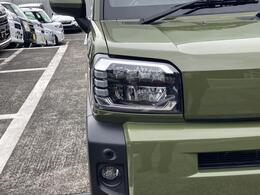 静岡ダイハツの中古車は、展示前に徹底した洗車や室内清掃を実施しております。