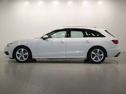 こちらの車両は新車保証残り期間＋1年間の保証が付保されます。有償にて2年延長も可能です。