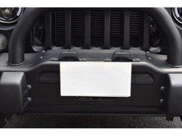 【査定】 買取り専任スタッフが常時配置。直接買取りをしておりますので高いお値段をつけることが可能です。お客様の大切な車をしっかりと査定します。