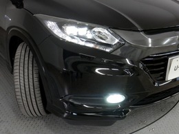 【LEDヘッドライト】ディスチャージヘッドライト（HID）と同等の明るさで、夜道や雨天走行が明るく視界良好！！　フォグライトも装備で、安心感さらにUPです♪安心ドライブを楽しんで下さい♪