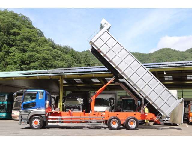 三菱ふそう スーパーグレート 25t深ダンプ 2016年 58.2万キロ