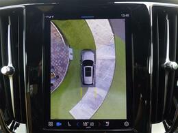 【360°カメラ】上空から見下ろしたような映像をナビ画面に映し出し周囲の状況を確認しながらの走行、駐車が可能となっております！