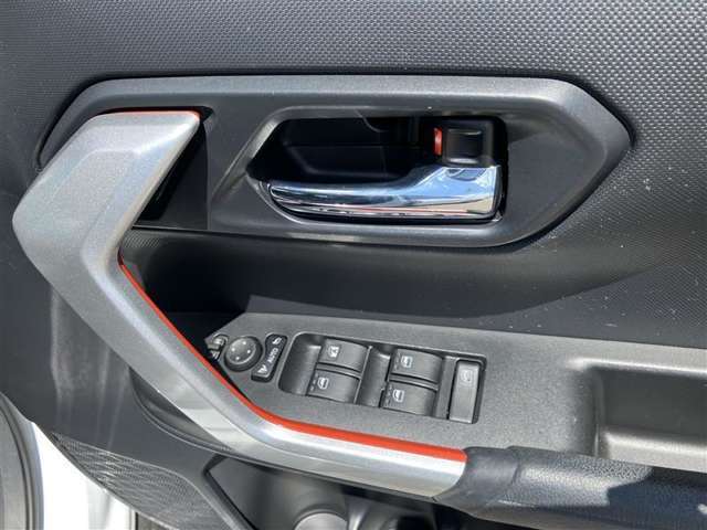 ■運転席側の窓操作ボタンです！