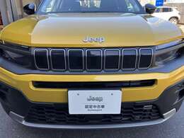 「どこにでも行ける。何でもできる。」Jeepに息づく自由の精神はその素晴らしい性能で、Jeepだから辿り着ける未知なる世界へ誘い心と身体を開放します。
